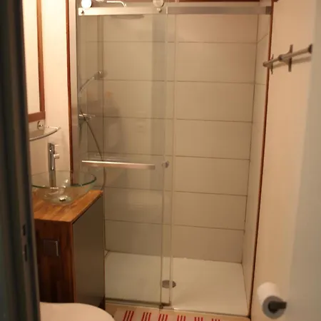 Les Minimes Bord De *